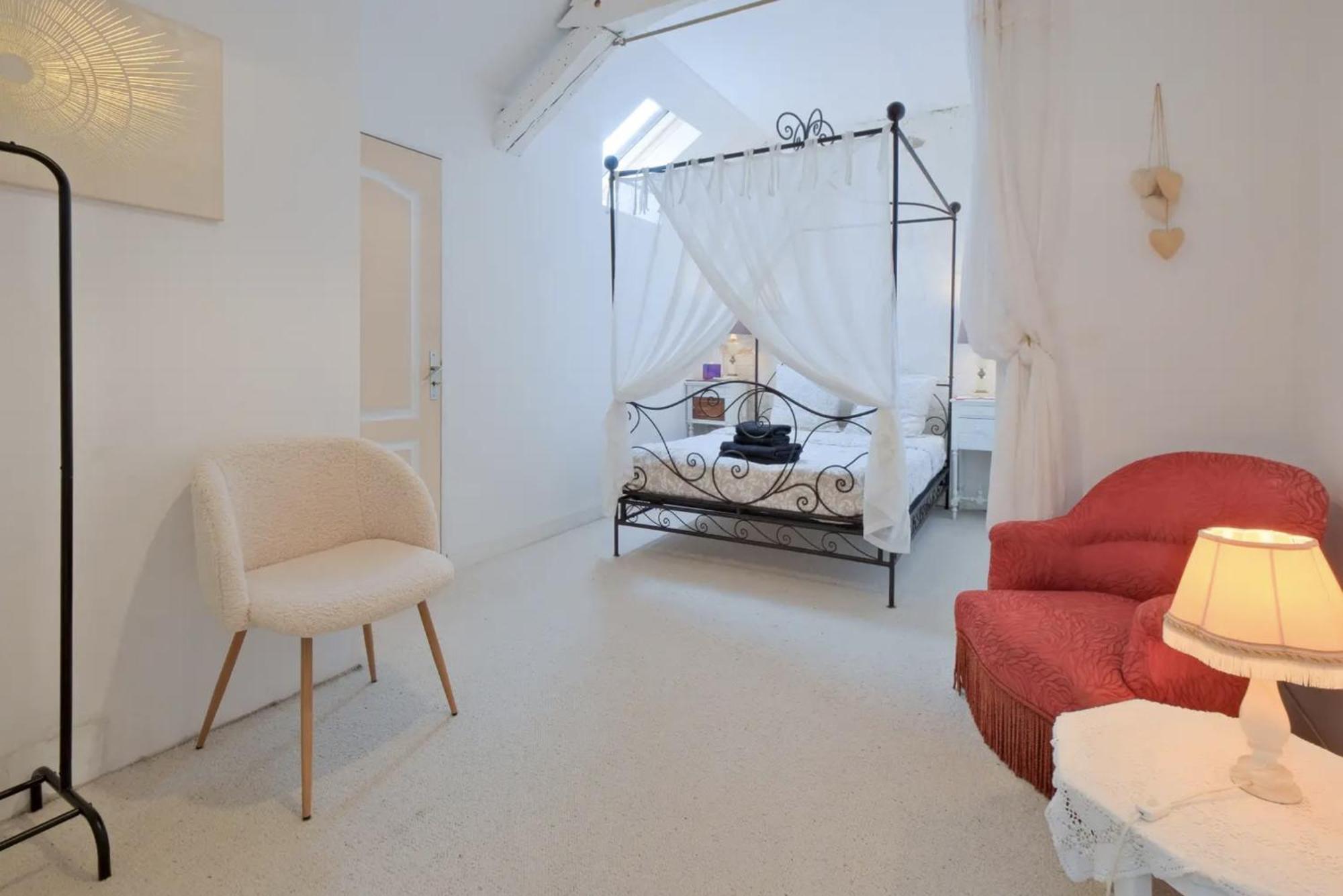 La Maison B - L'Auberge Autonome Au Charme Vintage Бержерак Экстерьер фото